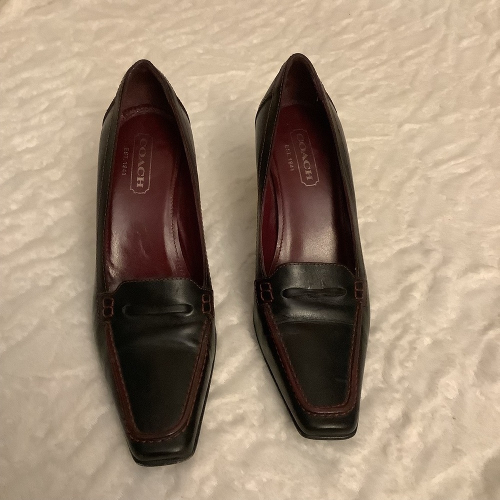 Coach Camellia Heeled Loafer Sz 6.5B Black/Burgundy -P